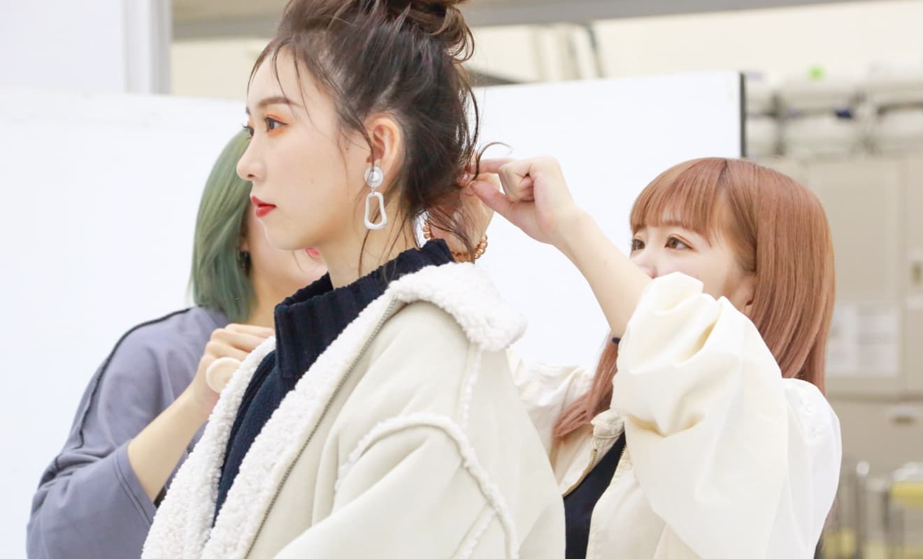 ヘアスタイリスト